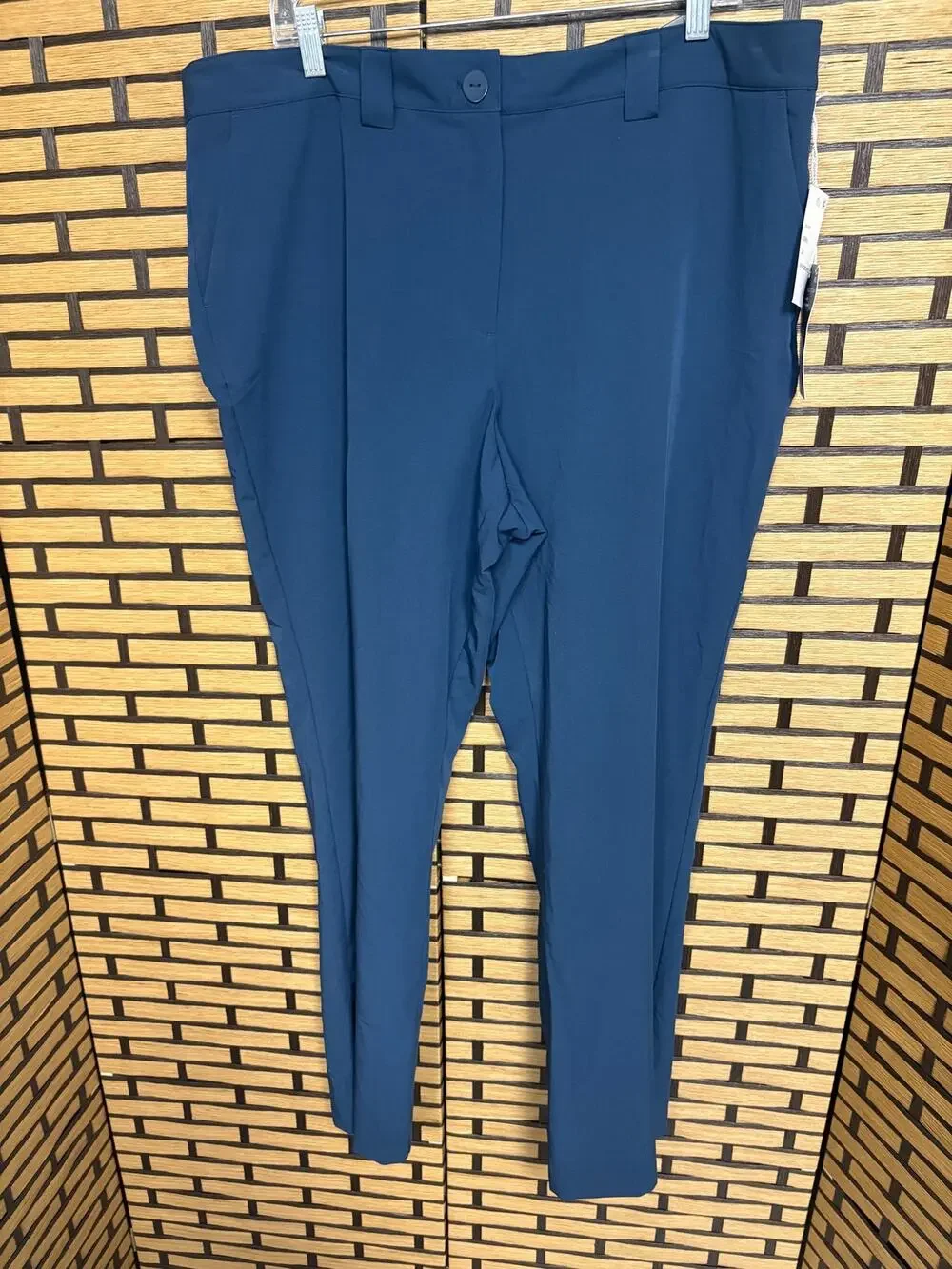 Worthington Navy Straight Leg Dress Pants Size‎ 20